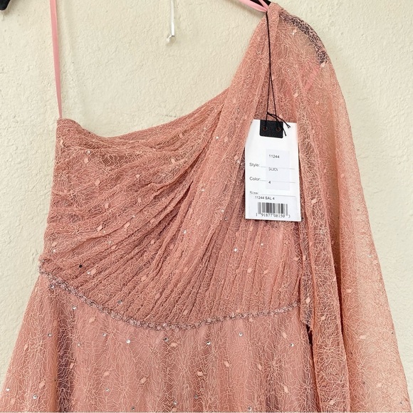 Mac Duggal Lace One Shoulder‎ Illusion Sleeve A Line salmon Gown- NWT size 4 - Picture 8 of 16
